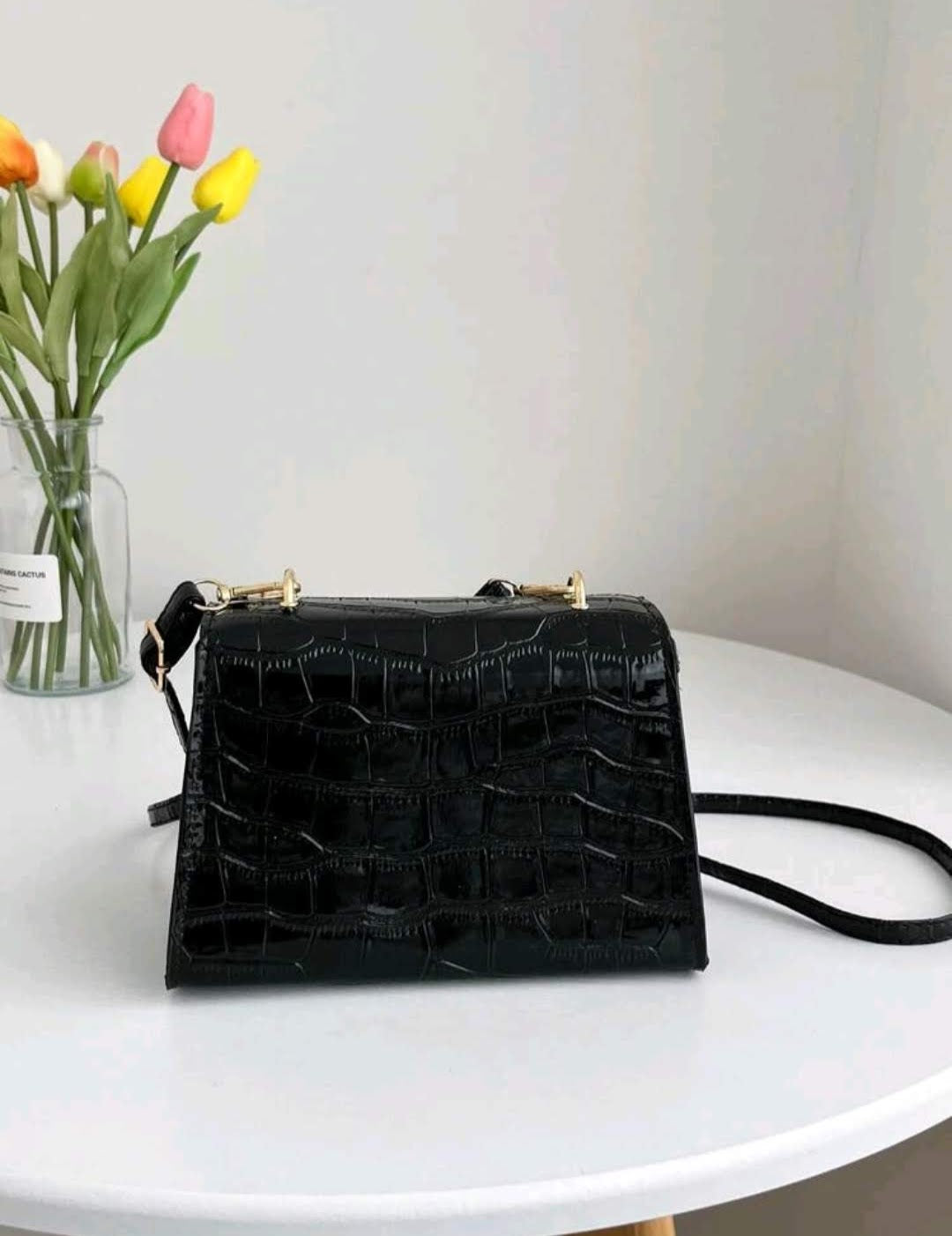 Crocodile Pattern Crossbody Shoulder Bag Adjustable Strap Mini Square Handbag Stylish Geometric Purse