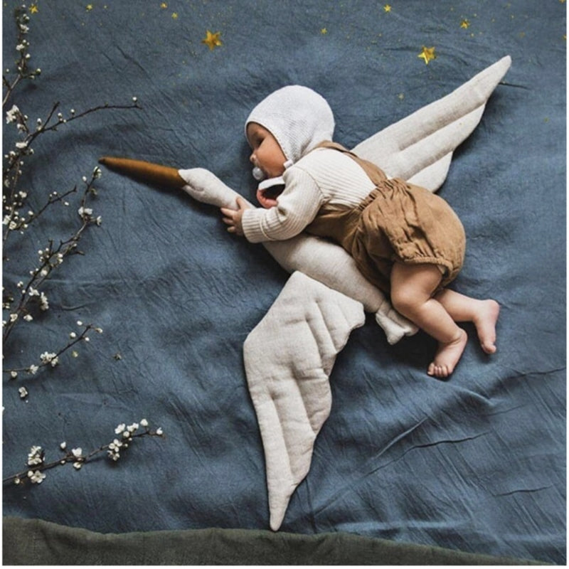 Floating Swan Wall Hanging Decor Elegant Swan Wall Ornament for Bedroom Living Room