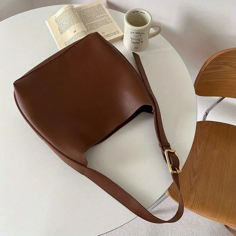 Lightweight Crossbody Shoulder Bag with Adjustable Strap Large Capacity Everyday Handbag