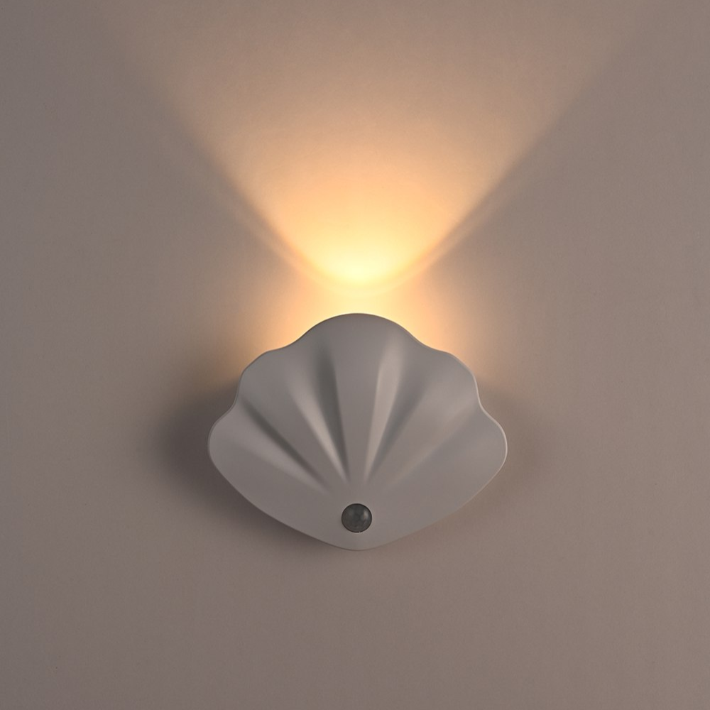 Shell-Shaped Motion Sensor LED Night Light USB Rechargeable Wireless