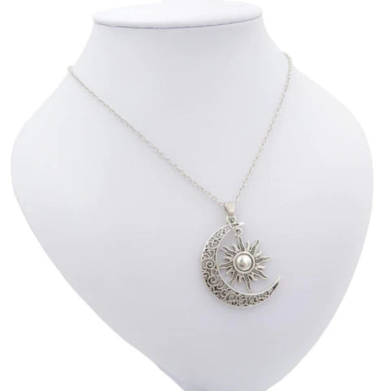 Elegant Adjustable Chain Necklace with Unique Modern Design for Women