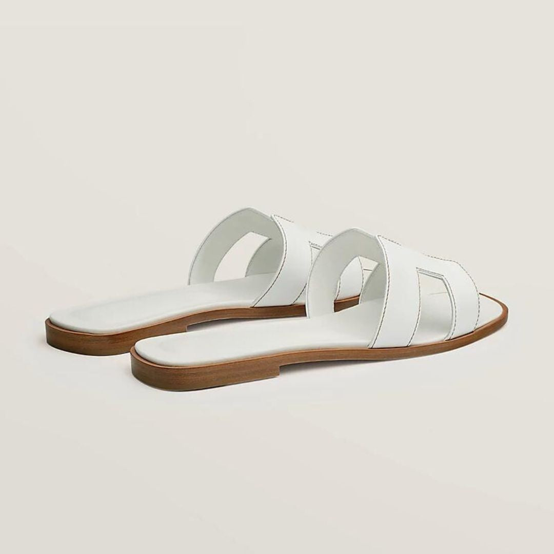 Elegant Luxury Sandals Ergonomic Support Adjustable Straps Comfortable Fit