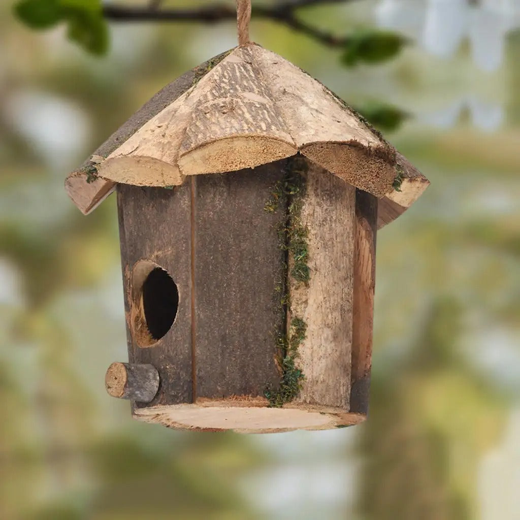Hanging Outdoor Bird House Weather Resistant Garden Nesting Shelter