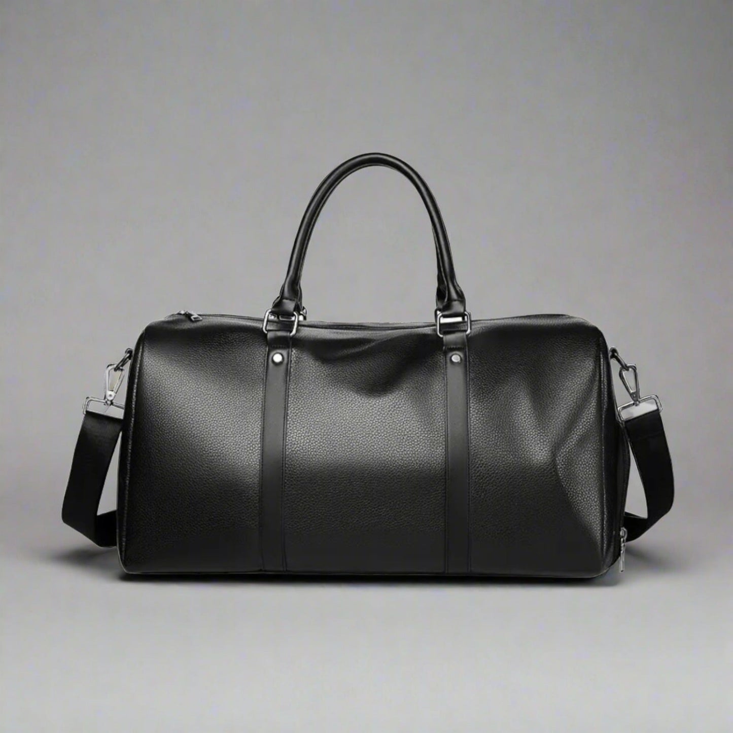 Large Capacity Travel Duffle Bag Durable Weekend Bag with Adjustable Shoulder Strap and Reinforced Handles
