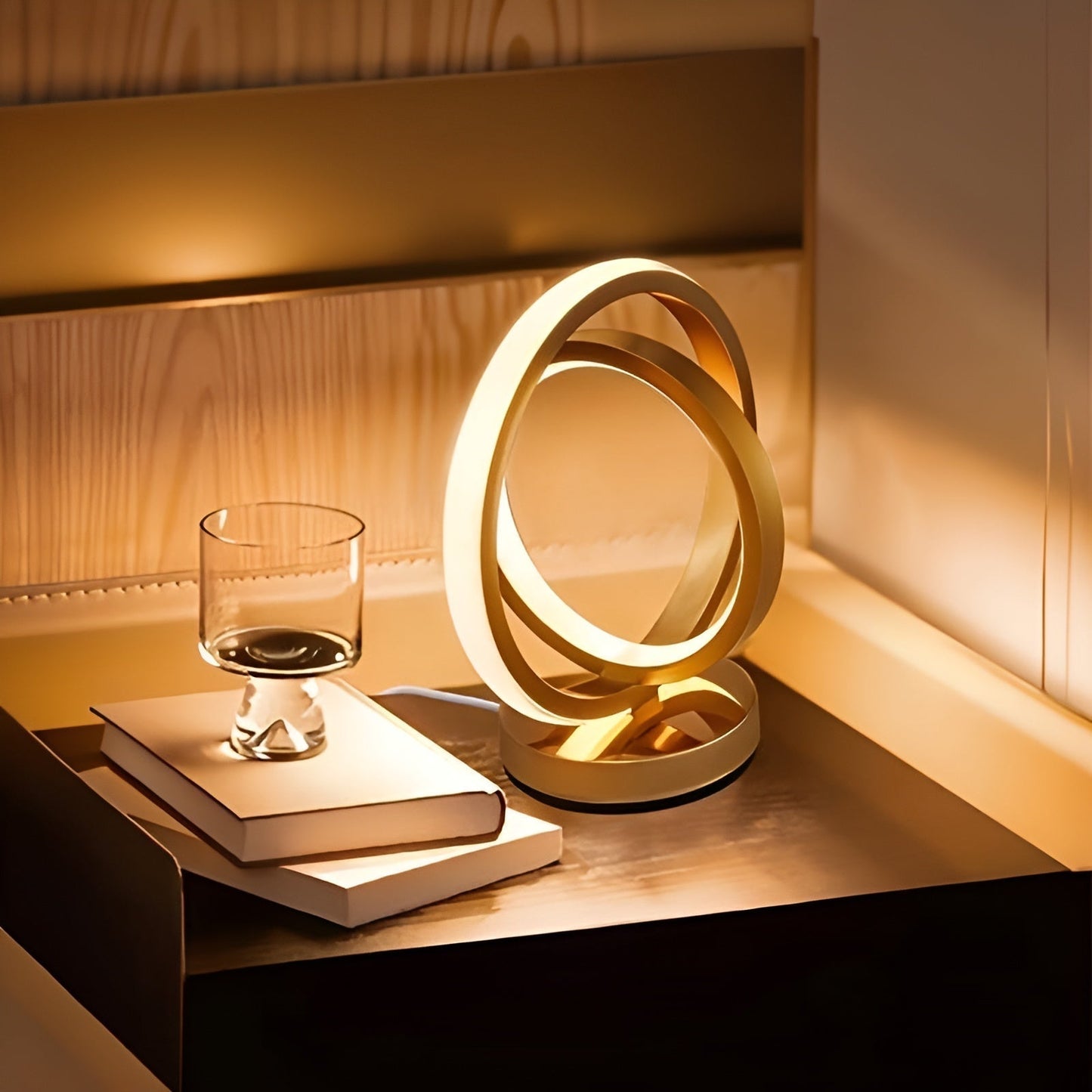 Modern Dimmable Table Lamp Stylish Metal Design with USB Power