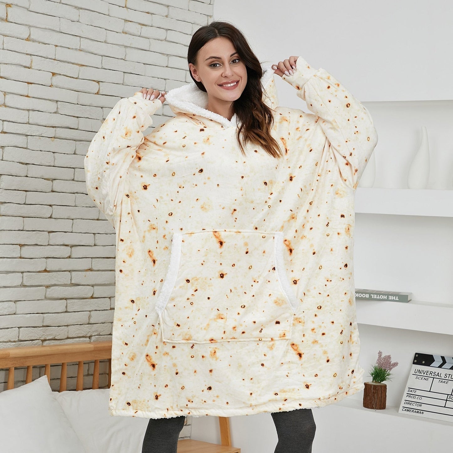 Oversized Hoodie Blanket Long Sleeve Warm Plush With Pockets