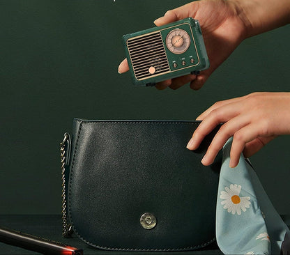 Retro Bluetooth Speaker with Wireless Connectivity and Classic Vintage Design