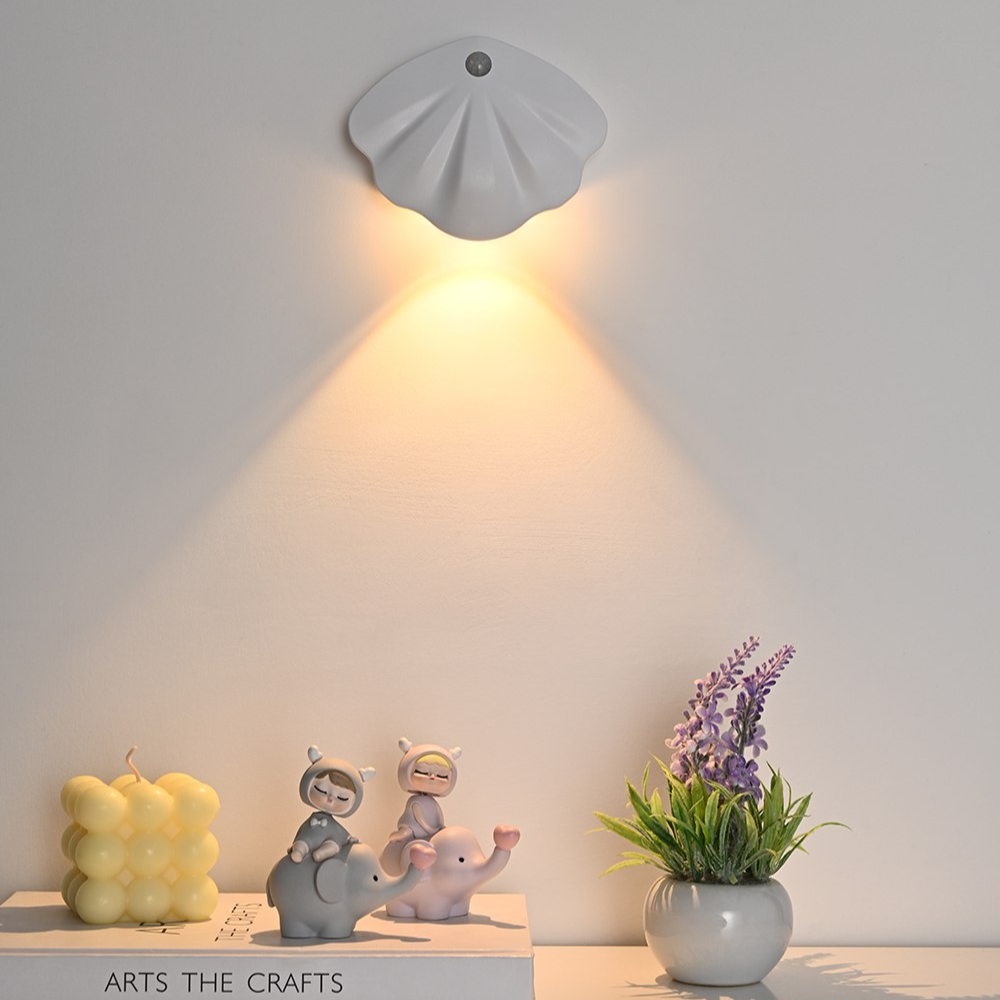 Shell-Shaped Motion Sensor LED Night Light USB Rechargeable Wireless