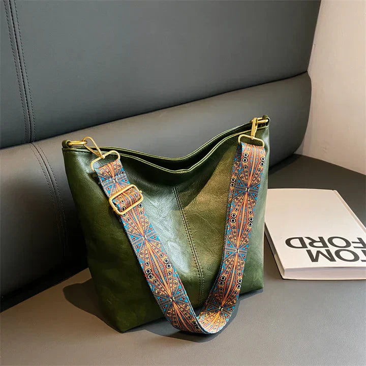 Vintage Leather Crossbody Shoulder Bag for Women Elegant Everyday Handbag with Spacious Interior