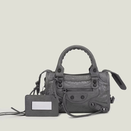 Women Large Capacity Luxury Handbag Adjustable Strap Elegant Shoulder Crossbody Bag