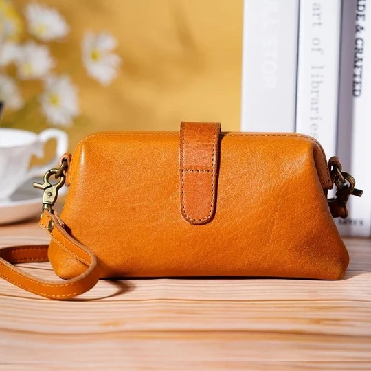 Women’s Lightweight Shoulder Bag Elegant Crossbody Handbag with Adjustable Strap